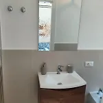 Beautiful Near Metro דירה